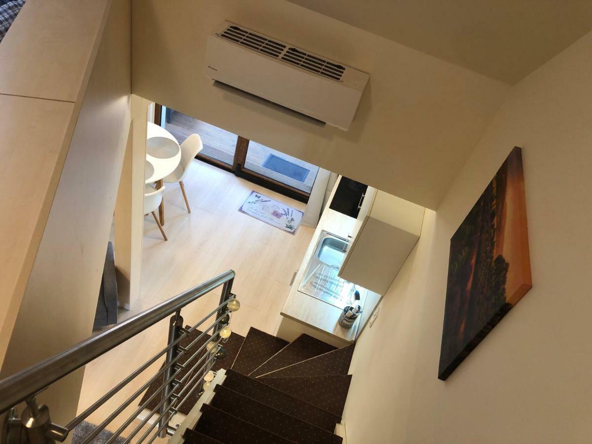 Beachfront Studio Apartman Aparthotel Balatonfůzfő Esterno foto