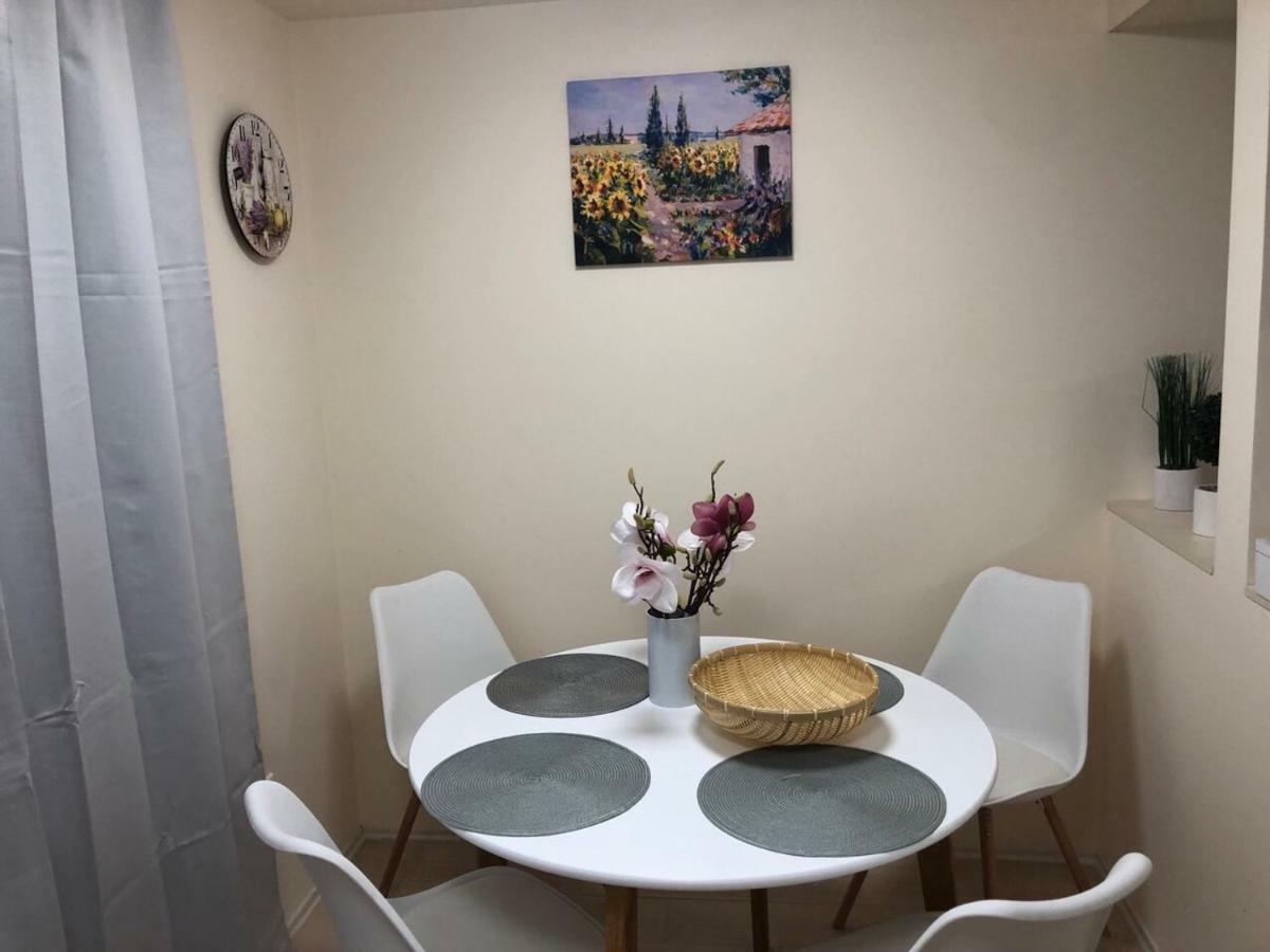Beachfront Studio Apartman Aparthotel Balatonfůzfő Esterno foto